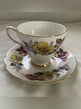 Vintage Royal Sutherland Bone China Tea Cup & Saucer Set
